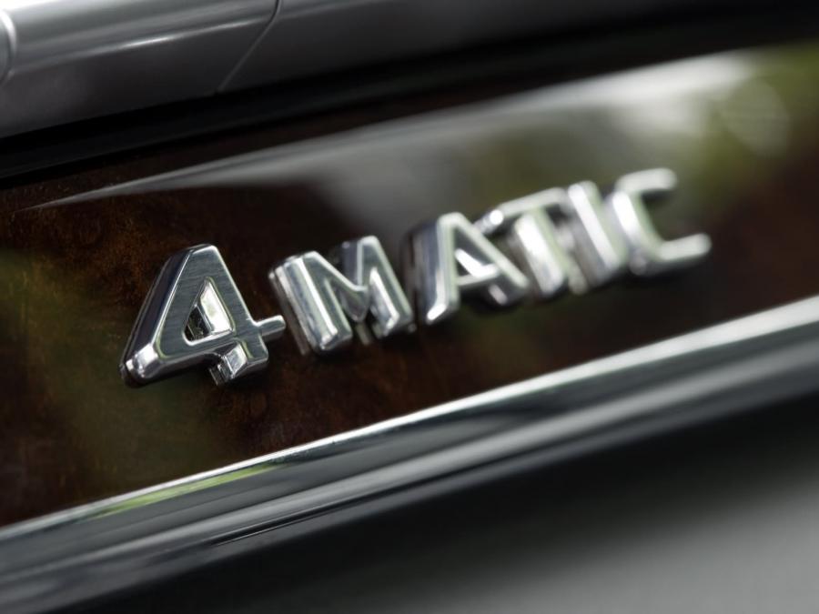  Mercedes-Benz S500 4Matic 2007 года  (фото 10 из 45)